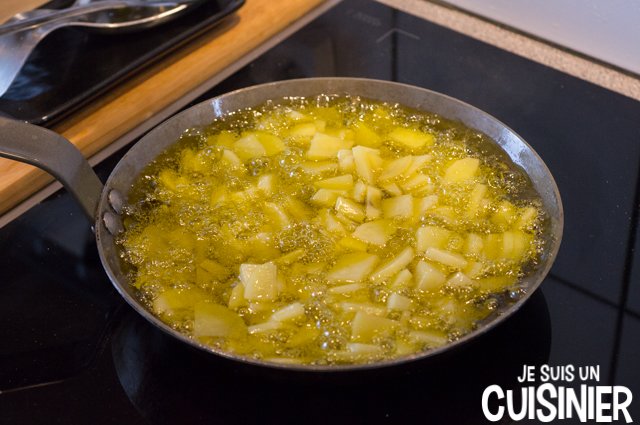 Poêlée de blettes et pommes de terre (faire frire les pommes de terre)