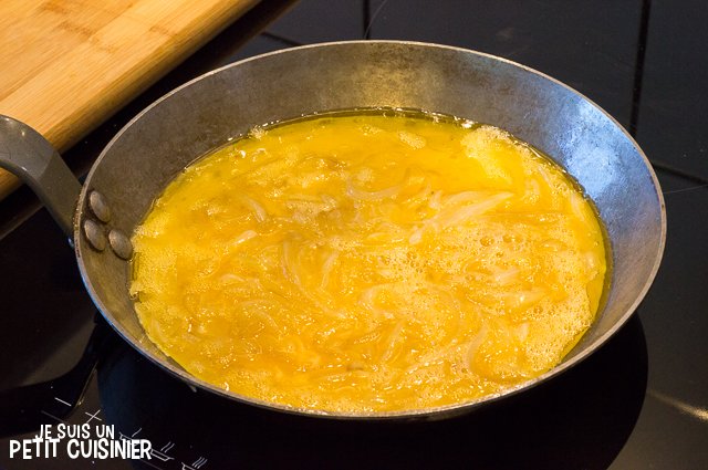 Omelette à l’oignon doux (cuisson)