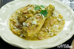 Poulet en sauce au safran et amandes (pollo en pepitoria)