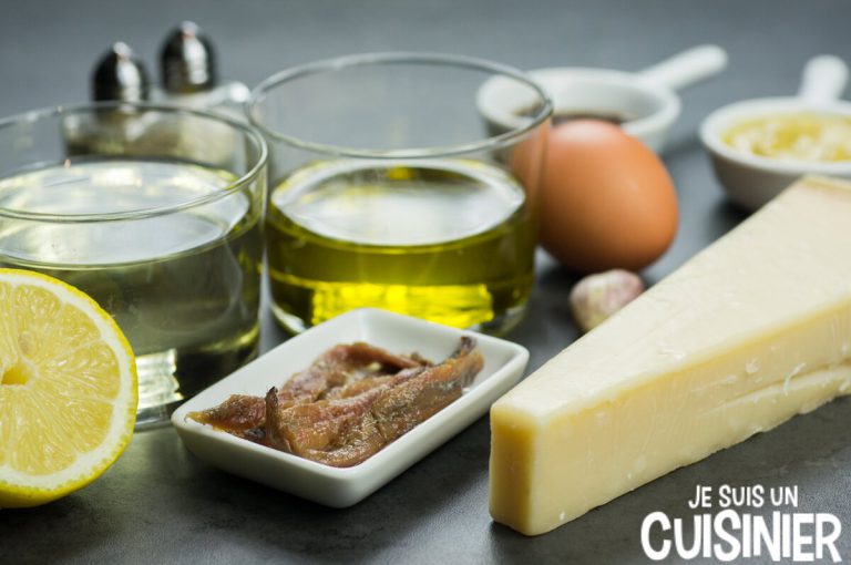 Recette de la sauce César maison. Comment faire la sauce pour une