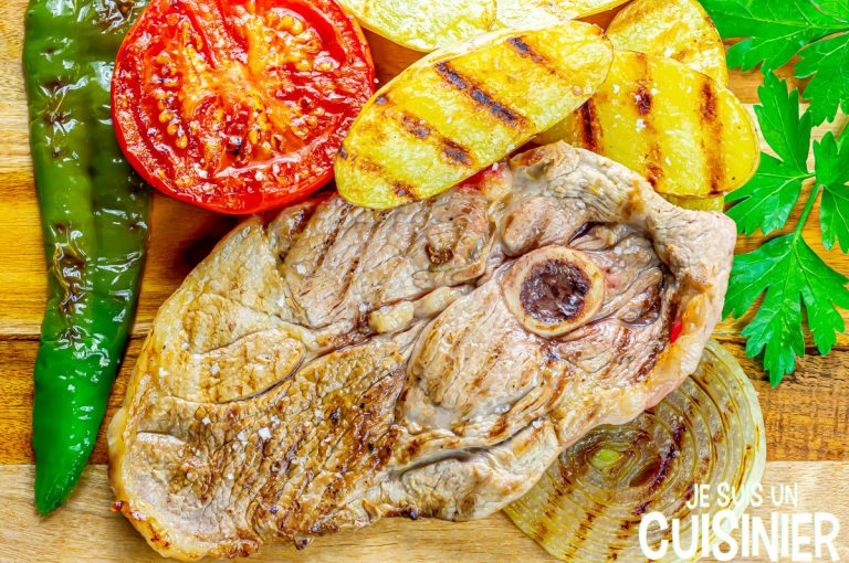 Recette de tranches de gigot d'agneau au barbecue et légumes grillés