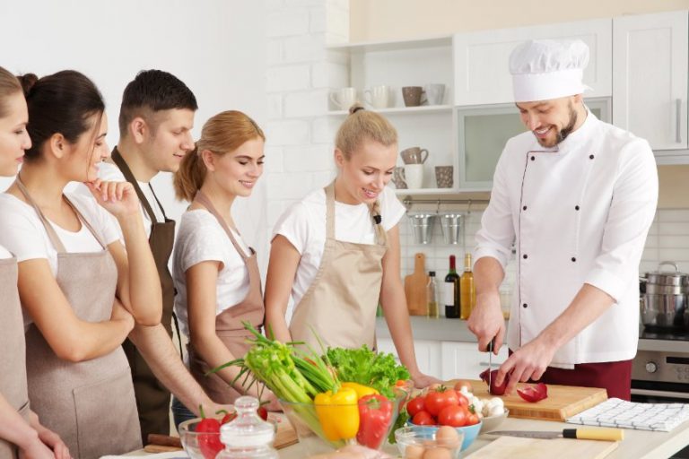 Cours de cuisine à Paris ces 5 raisons pour lesquelles s'y inscrire