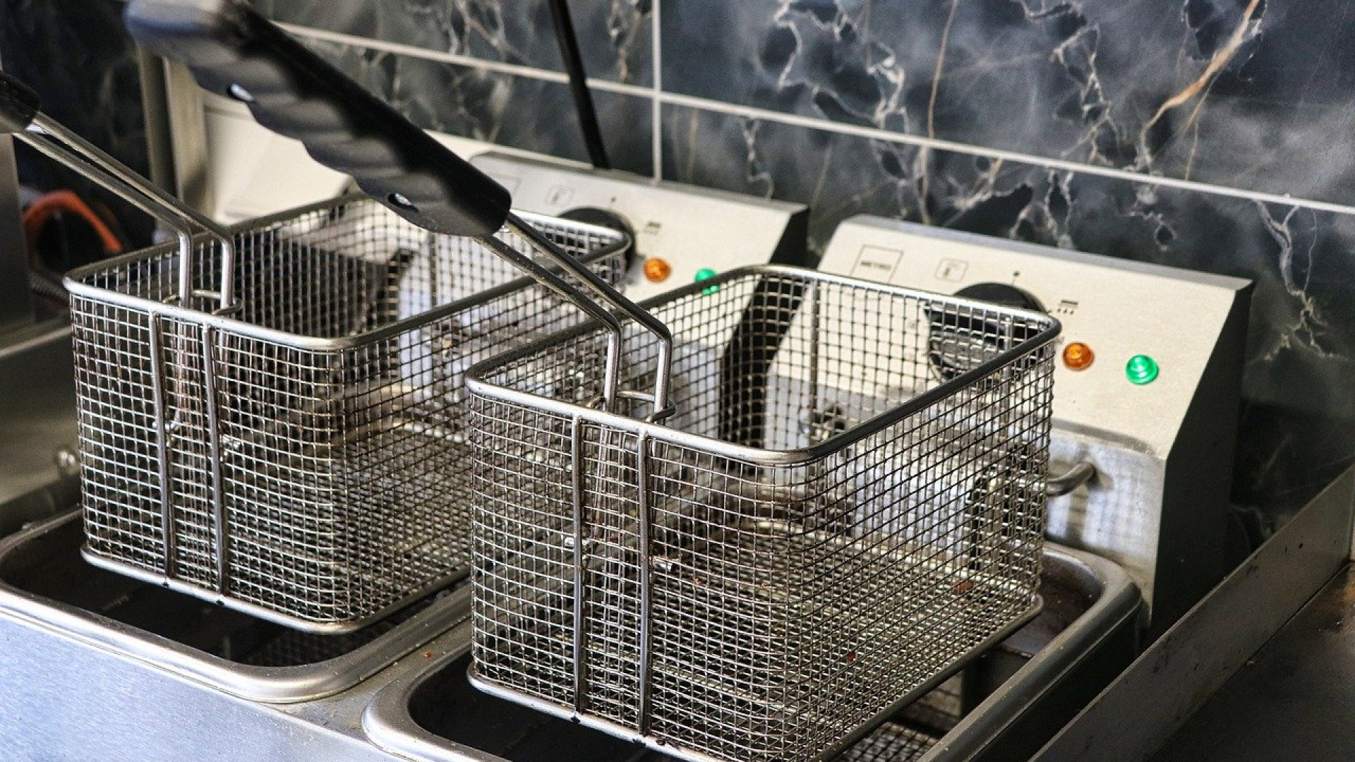 Comment reconnaître une véritable friteuse professionnelle ?